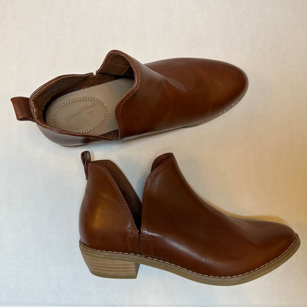 Universal Thread Cognac Booties